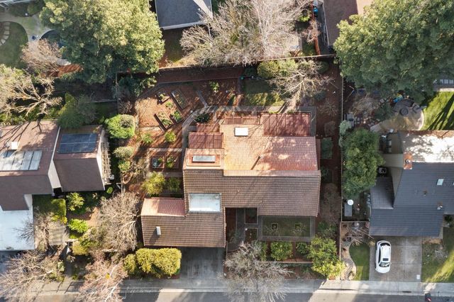 1327 Torrey St, Davis, CA 95618