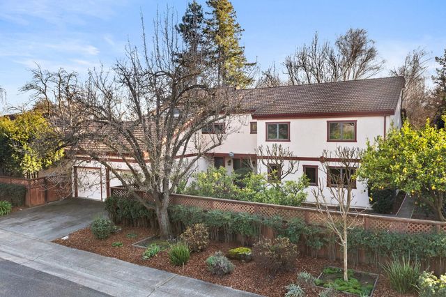 1327 Torrey St, Davis, CA 95618