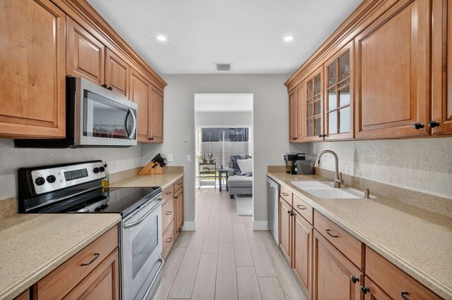 10210 Breezeway Place, Boca Raton, FL 33428