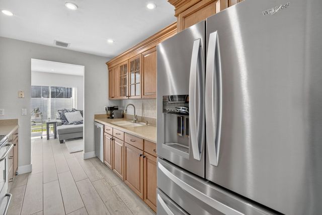 10210 Breezeway Place, Boca Raton, FL 33428