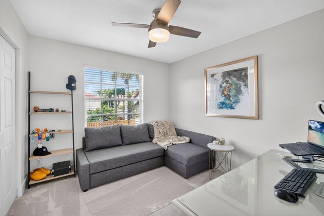 10210 Breezeway Place, Boca Raton, FL 33428