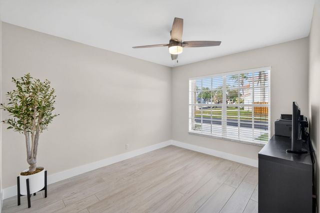 10210 Breezeway Place, Boca Raton, FL 33428