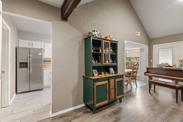 512 W Roanoke Street, Broken Arrow, OK 74011