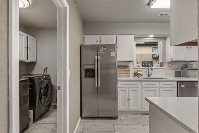 512 W Roanoke Street, Broken Arrow, OK 74011