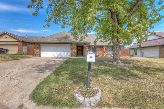 512 W Roanoke Street, Broken Arrow, OK 74011