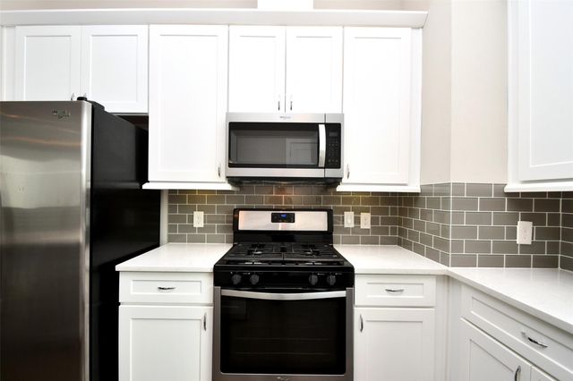 1146 Wycliffe Drive, Houston, TX 77043