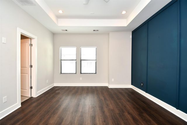 1146 Wycliffe Drive, Houston, TX 77043