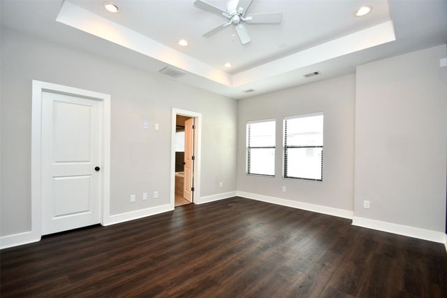 1146 Wycliffe Drive, Houston, TX 77043