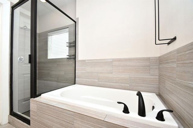 1146 Wycliffe Drive, Houston, TX 77043