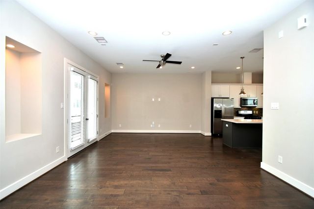 1146 Wycliffe Drive, Houston, TX 77043