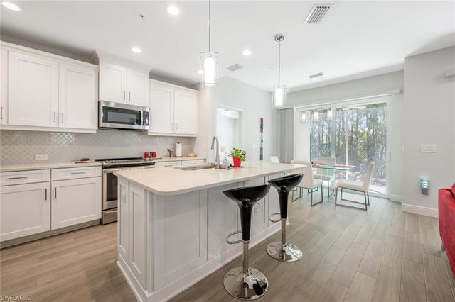 6953 Avalon CIR 1804, Naples, FL 34112