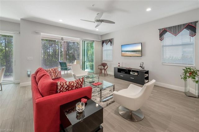 6953 Avalon CIR 1804, Naples, FL 34112