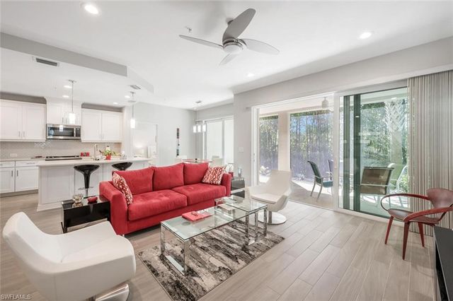 6953 Avalon CIR 1804, Naples, FL 34112