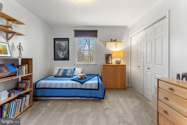 5383 CLEBURNE LN, Woodbridge, VA 22192