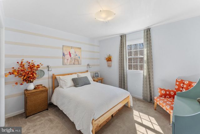 5383 CLEBURNE LN, Woodbridge, VA 22192