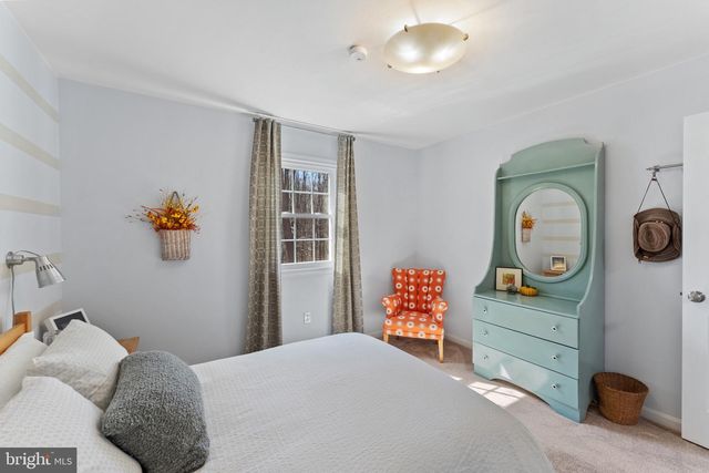 5383 CLEBURNE LN, Woodbridge, VA 22192