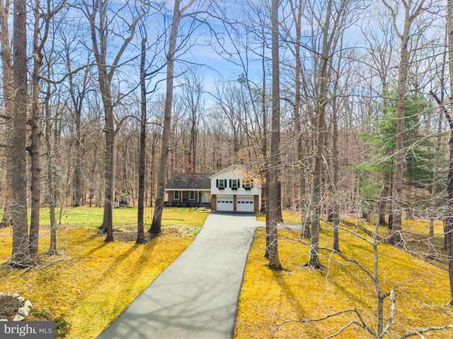 5383 CLEBURNE LN, Woodbridge, VA 22192