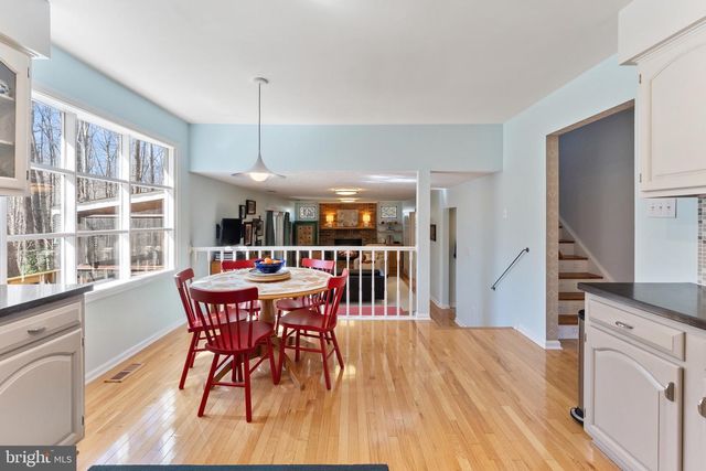 5383 CLEBURNE LN, Woodbridge, VA 22192