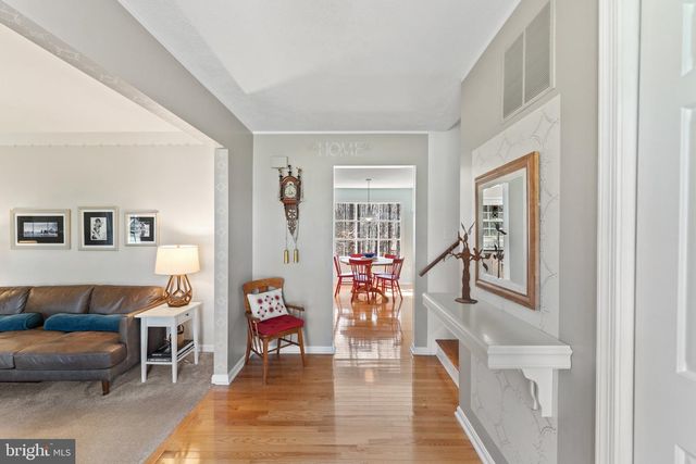 5383 CLEBURNE LN, Woodbridge, VA 22192