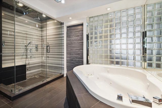 19707 Turnberry Way PHD, Aventura, FL 33180