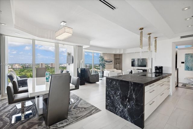 19707 Turnberry Way PHD, Aventura, FL 33180