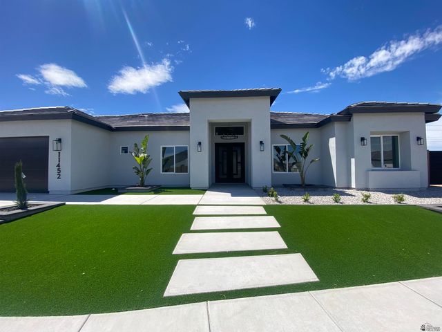 11452 S Sally Dr, Yuma, AZ 85367