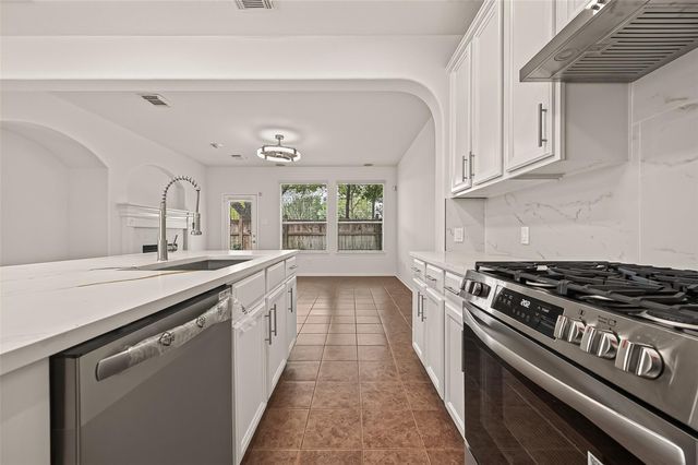 6118 Breezy Hollow Lane, Katy, TX 77450