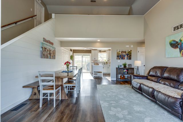 1824 Blackburn Ln, Spring Hill, TN 37174