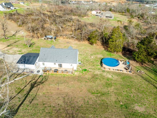 1824 Blackburn Ln, Spring Hill, TN 37174