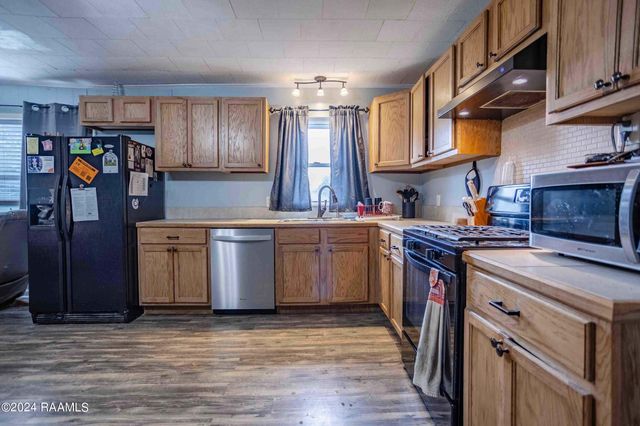 706 S Avenue O, Crowley, LA 70526