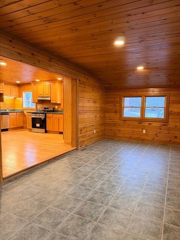 2 Wind Rose Ln, Plymouth, MA 02360