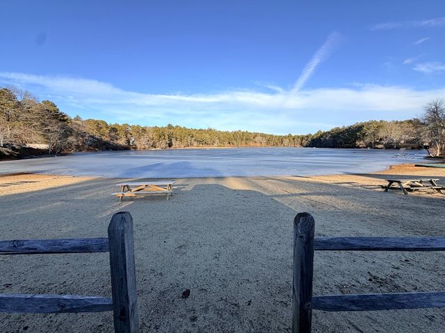 2 Wind Rose Ln, Plymouth, MA 02360