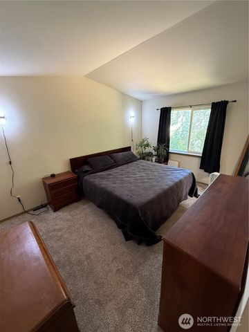 6404 220th Street Ct E, Spanaway, WA 98387