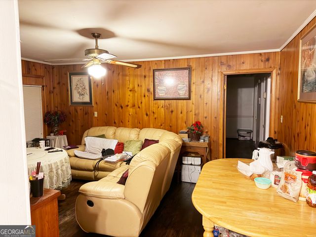 6112 Lynwood Dr, Forest Park, GA 30297