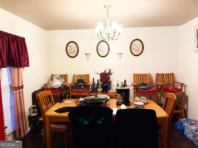 6112 Lynwood Dr, Forest Park, GA 30297