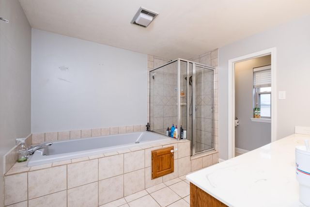 14707 Woodcreek Drive, Little Rock, AR 72211