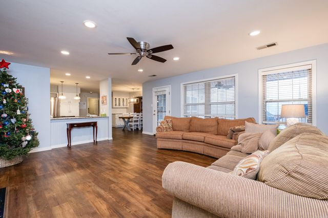 14707 Woodcreek Drive, Little Rock, AR 72211