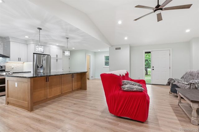45738 Bemis Bemis Road, Van Buren Charter Township, MI 48111
