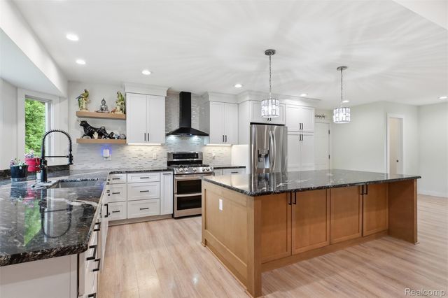 45738 Bemis Bemis Road, Van Buren Charter Township, MI 48111