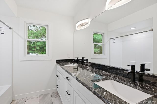 45738 Bemis Bemis Road, Van Buren Charter Township, MI 48111