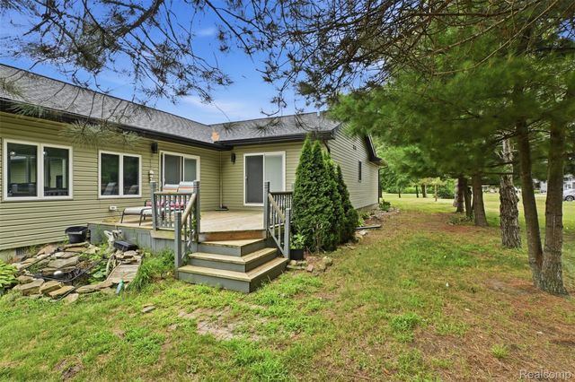 45738 Bemis Bemis Road, Van Buren Charter Township, MI 48111