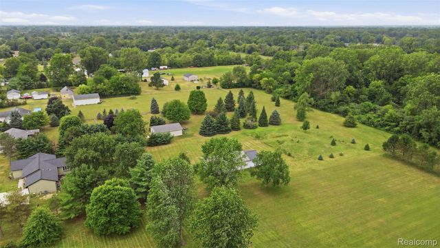 45738 Bemis Bemis Road, Van Buren Charter Township, MI 48111