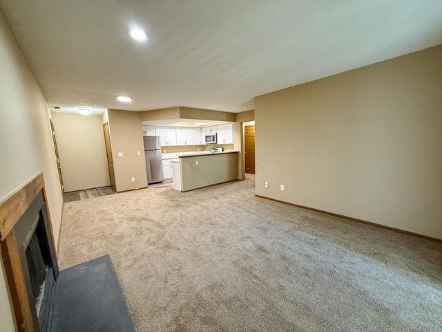 2744 Greystone Drive, E, Columbus, OH 43220