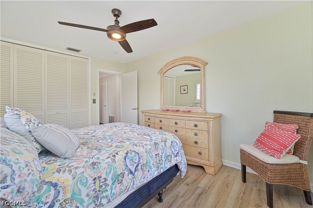 4520 SE 9th AVE, Cape Coral, FL 33904
