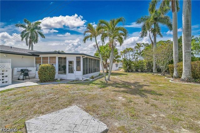 4520 SE 9th AVE, Cape Coral, FL 33904