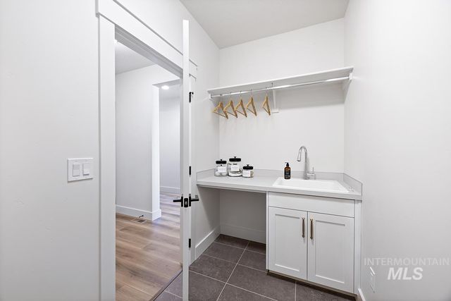 3508 S Cedarhurst Dr., Meridian, ID 83642