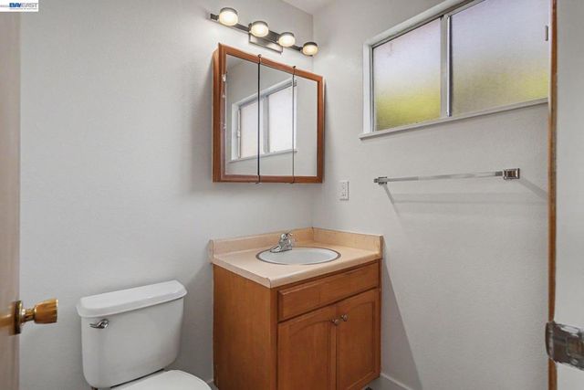 308 Elsie Ave, San Leandro, CA 94577
