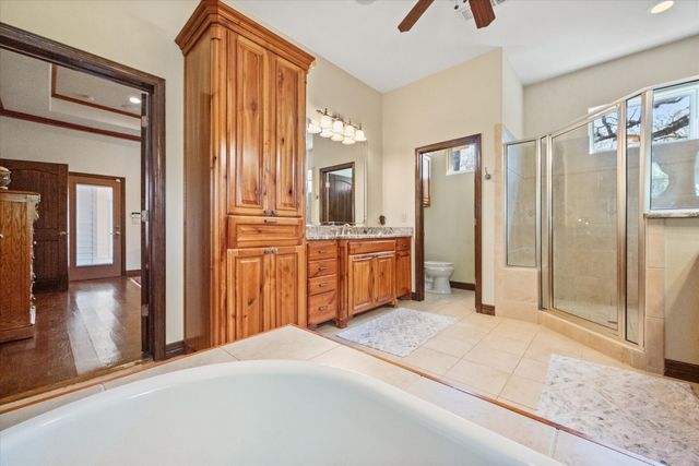 1720 Mistletoe Drive, Flower Mound, TX 75022