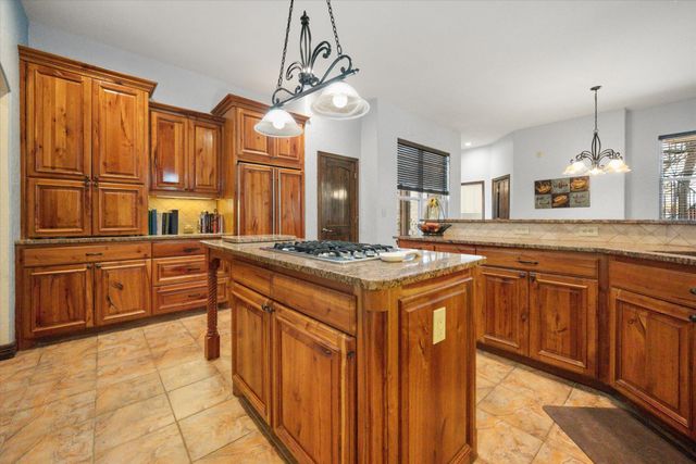 1720 Mistletoe Drive, Flower Mound, TX 75022