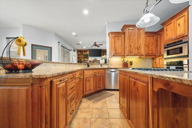 1720 Mistletoe Drive, Flower Mound, TX 75022